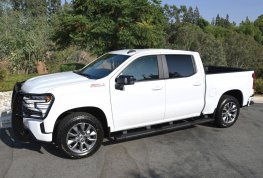2019-2026 Chevy / GMC 1500 Crew Cab W/5ft 8" Bed, Westin R5 M-Series Wheel to Wheel Running Boards (Black) 2019-2026 Chevy / GMC 1500 Crew Cab W/5ft 8" Bed, Westin R5 M-Series Wheel to Wheel Running Boards (Black)